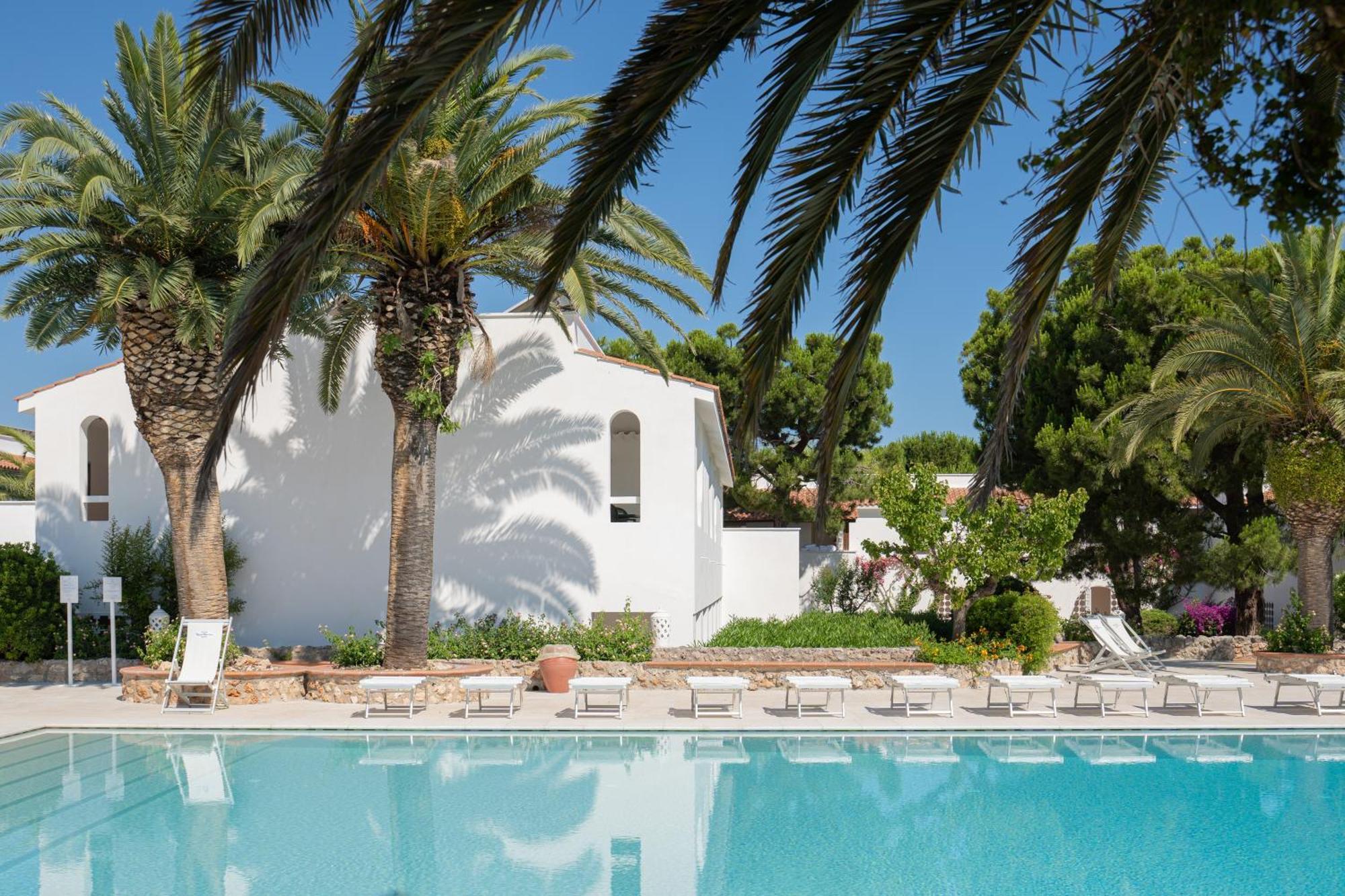 Hôtel Ostuni A Mare Extérieur photo